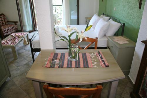 Niriides Apartments