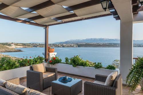 Alianthos Villa