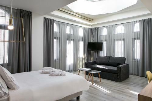 Superior One Boutique Hotel