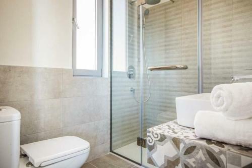 Trapezaki Villa Sleeps 6 Pool Air Con Wifi