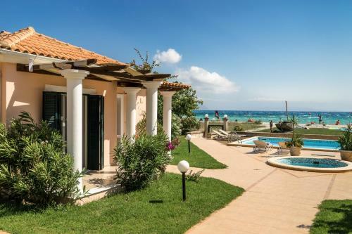 Aktes Villas