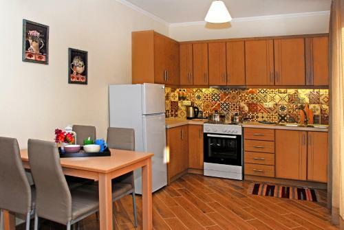 Kavadias Apartments