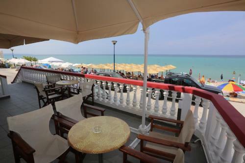 Summer Beach Hotel