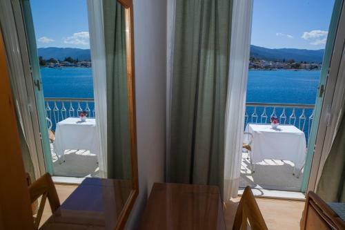 Hotel Saron
