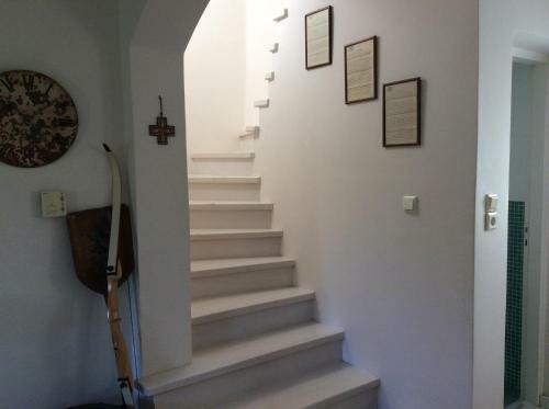 Lemon-lime Villas Poros