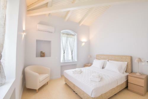 Elegant Villa Apolonas