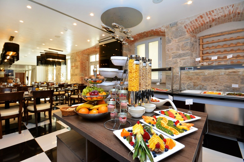 Jupiter Luxury Hotel