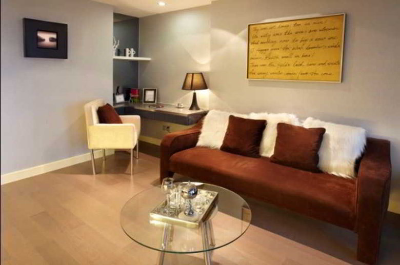 Q-city Hotel
