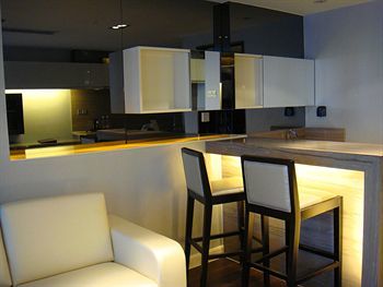 Q-city Hotel
