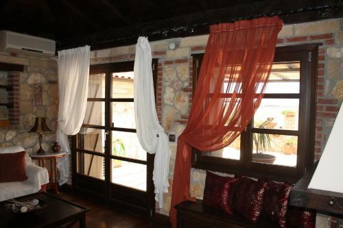 Top Stone House Sokrates