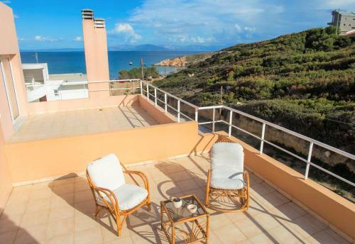 Villa Sea And Waves