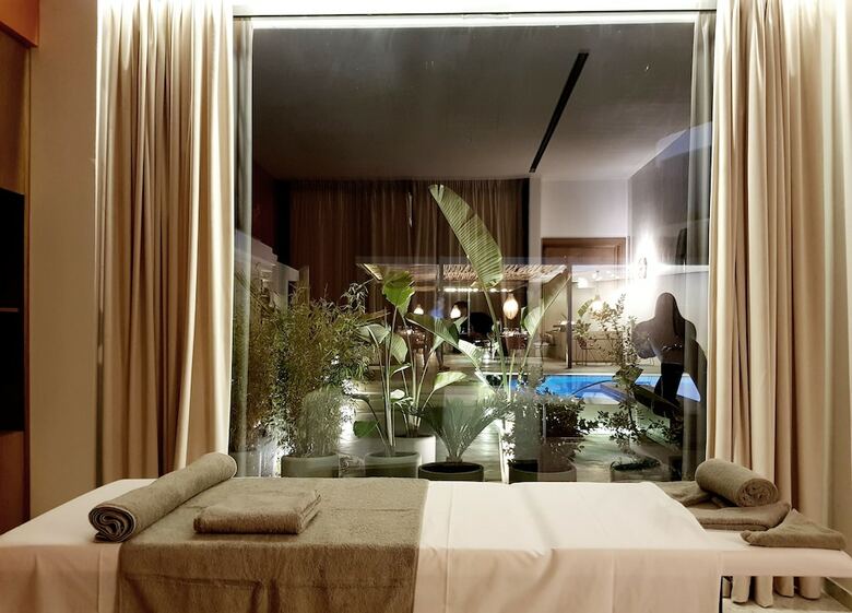 Hotel Dyo Suites
