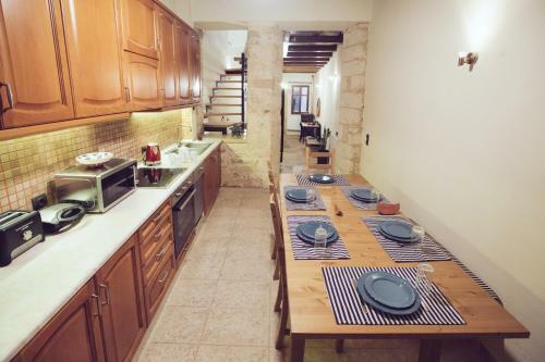 Danae Rethymno Old Town Suite