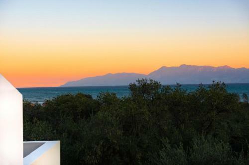 Roda Villa Sleeps 4 Pool Air Con Wifi