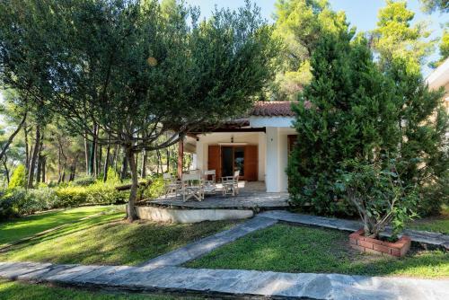 #luxlikehome Sanni Beach Forest Villa