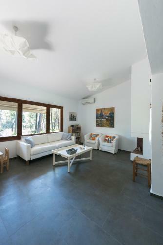 #luxlikehome Sanni Beach Forest Villa