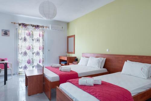 Hotel Socrates Studios