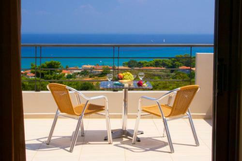 Skala Villa Sleeps 6 Pool Wifi