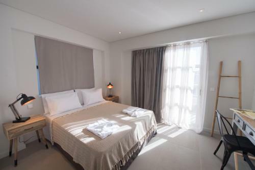 Hotel Crystal Waters