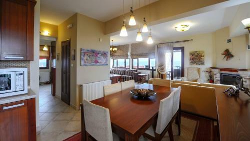 Castri Deluxe Sky Apartment