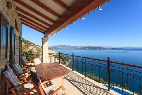 Villa House On The Rocks
