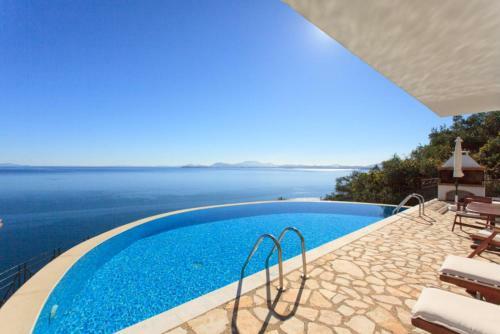 Villa House On The Rocks