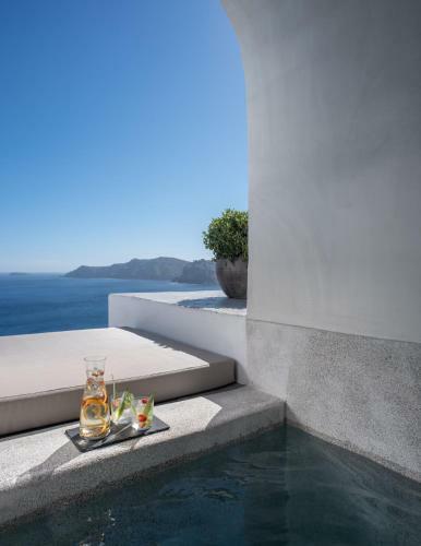 Hotel Echoes Luxury Suites By Canvas
