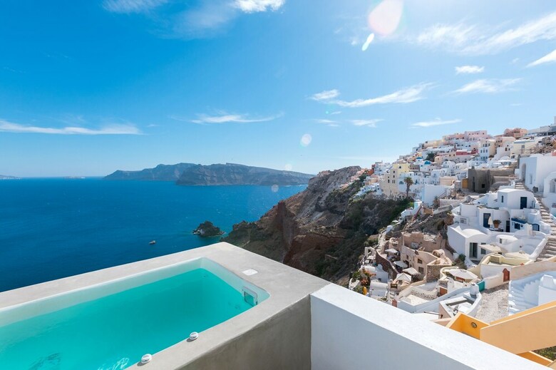 Big Blue Villa By Caldera Houses