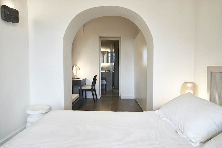 Villa Old Castle Oia