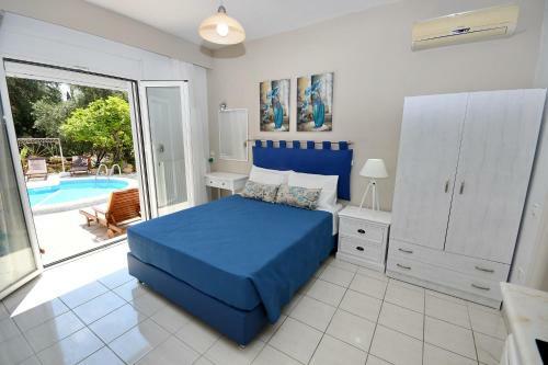 Posada Angels Pool Studios And Apartments