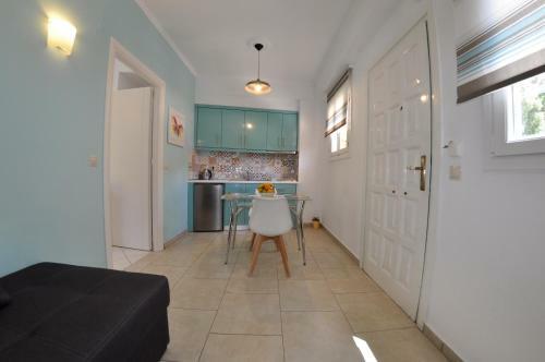 Posada Angels Pool Studios And Apartments