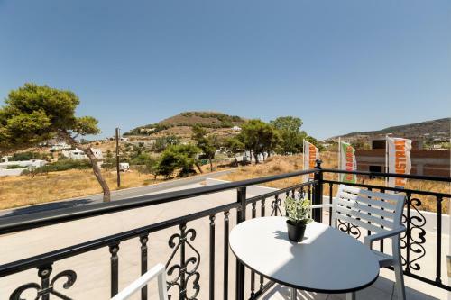 Panos Apartments Parikia