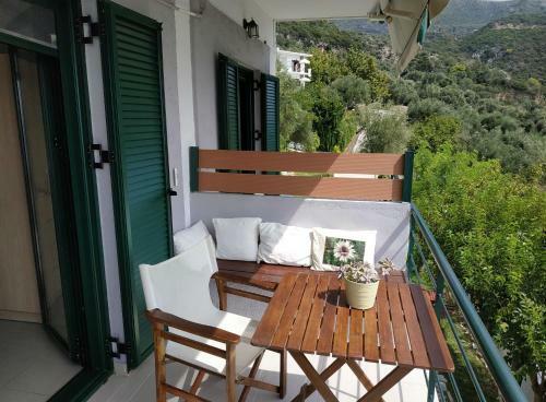 Hostal Elina Apartments