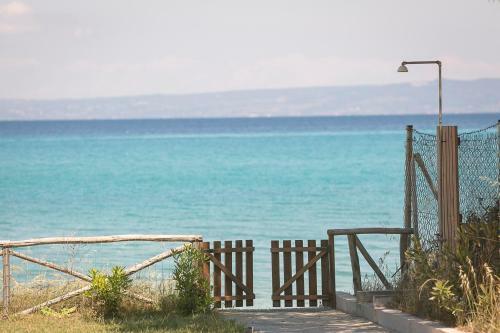 #flh - Apollo & Artemis Villas