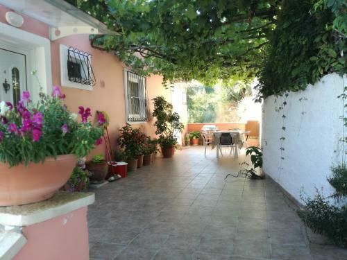 Fotini's Apartments - Pelekas Beach