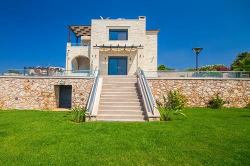 Philoxenia Luxury Sea View Villa