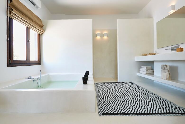 Le Blanc Suite