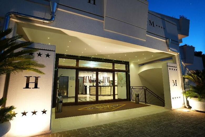 Hotel His Majesty