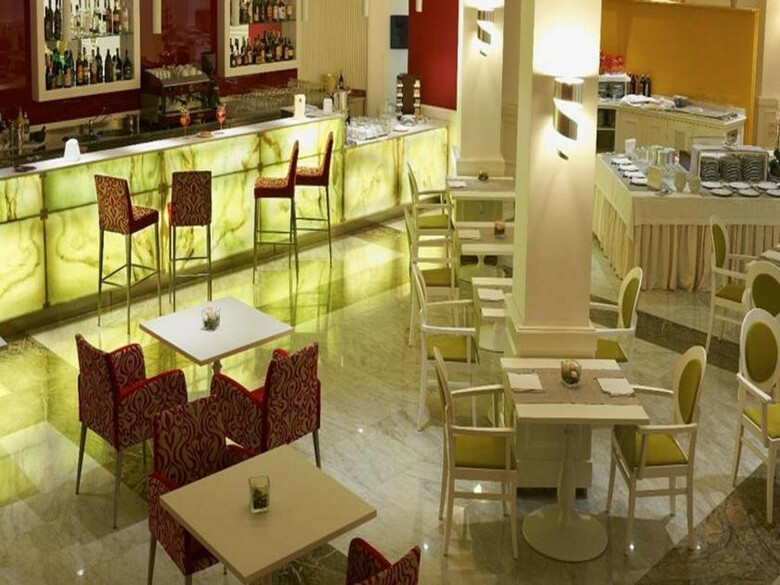 Ih Hotels Bari Oriente