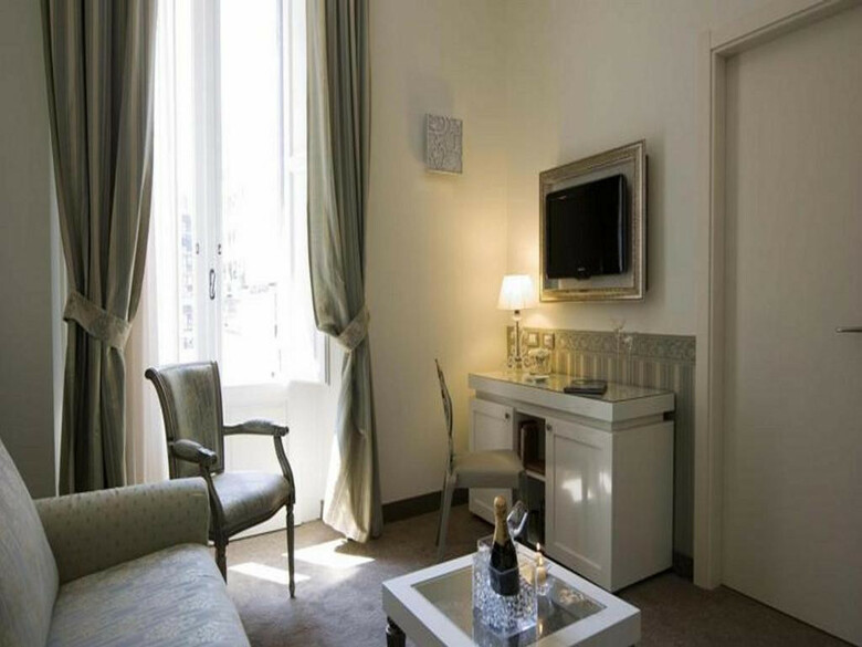 Ih Hotels Bari Oriente