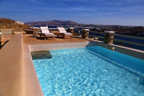 Mykonos Villa Sleeps 9 Pool T478487