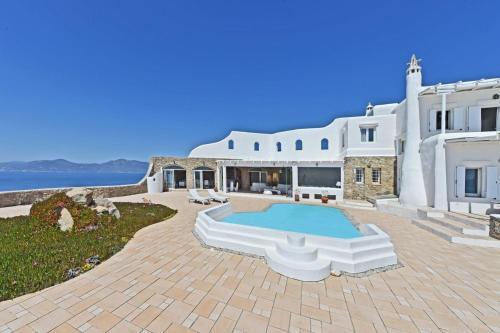 Mykonos Villa Sleeps 14 Pool Air Con