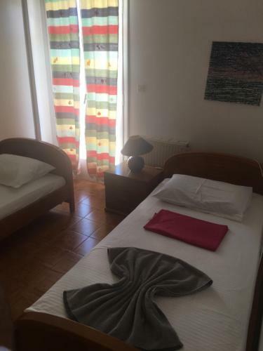 Naxos Art House