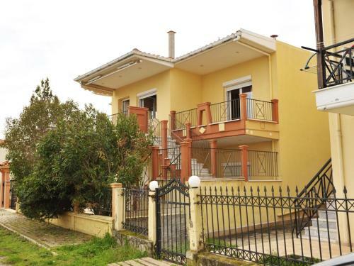 Amaranthos Apartments