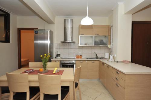 Aiolos Home