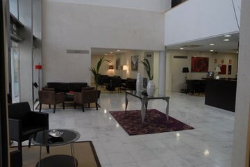 Apartamentos Ele Domocenter