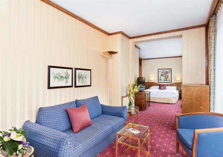 Hotel B. W. Premier Grand Russischer Hof