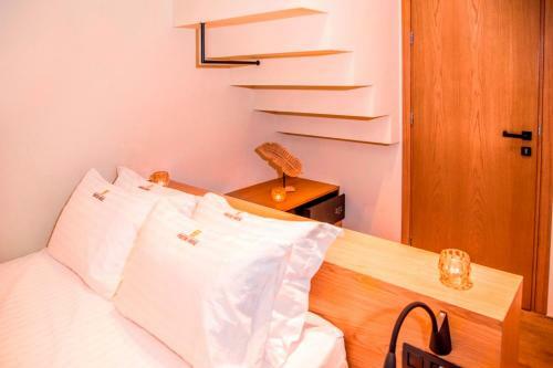 Hostal Portou House