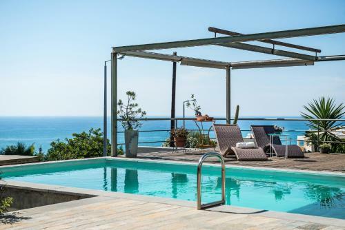 Artistic Pool Private Villa