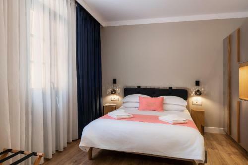 Hostal Viaggio Elegant Rooms